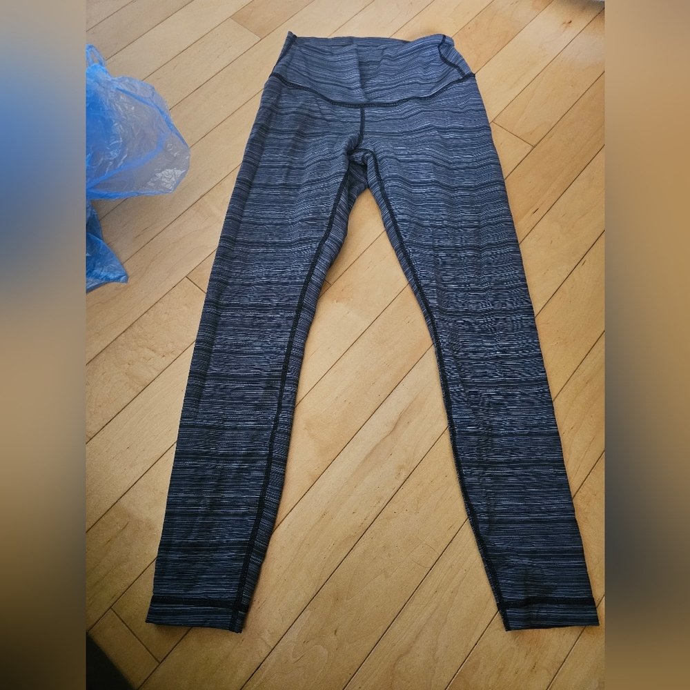 Lululemon tights